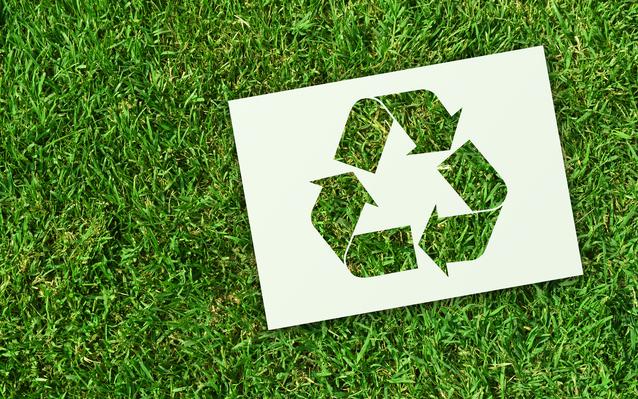 symbole-du-recyclage-main